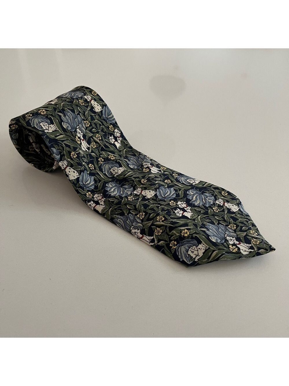 DISNEY 101 Dalmatians 100% Silk Tie Floral Made Italy Novelty Business Office